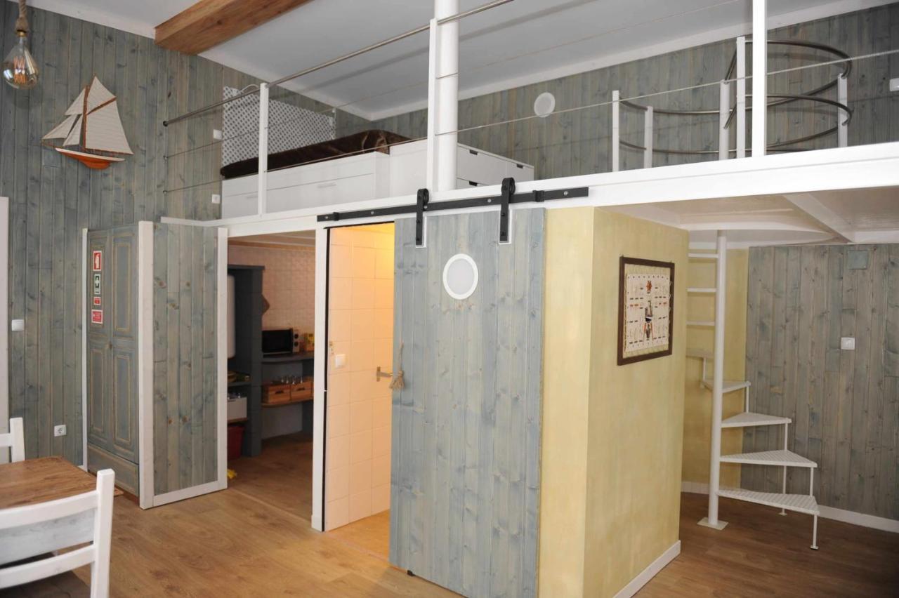 The Boat Apartamento Tematico Сейшал Екстериор снимка