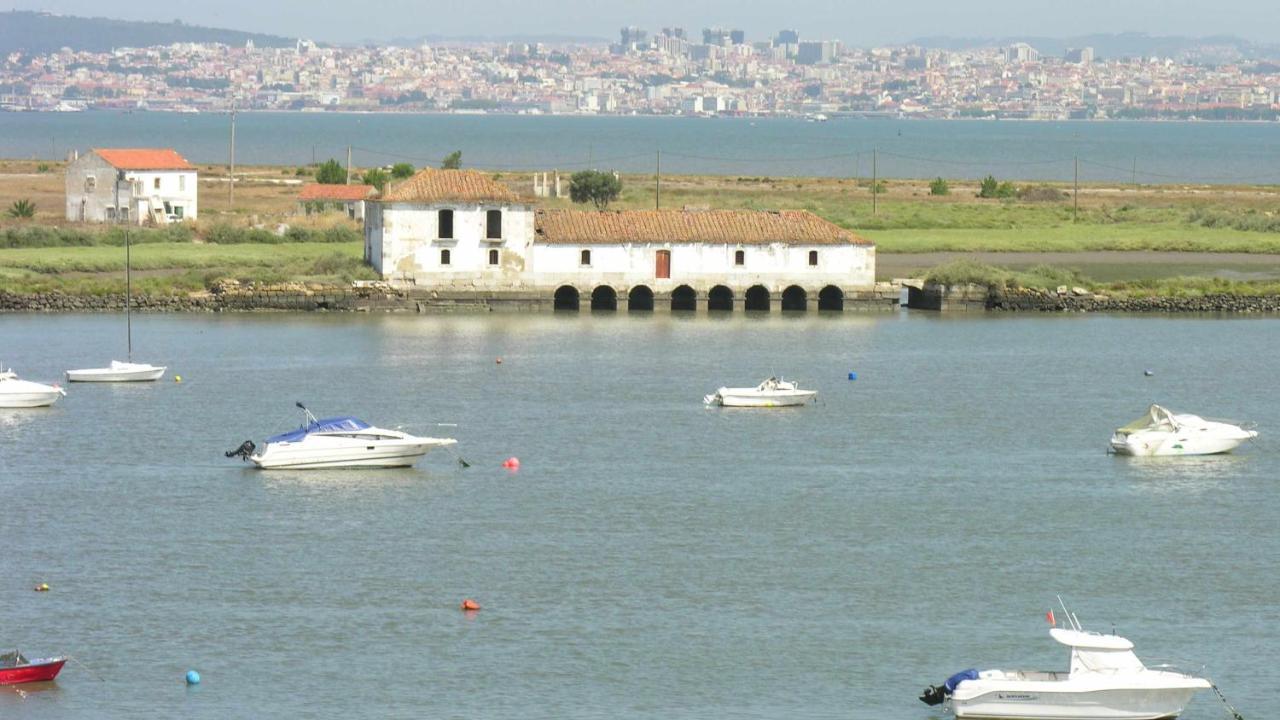 The Boat Apartamento Tematico Сейшал Екстериор снимка